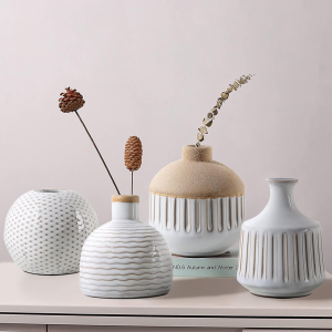 Minimalist Small Ceramic Vase Set of 4